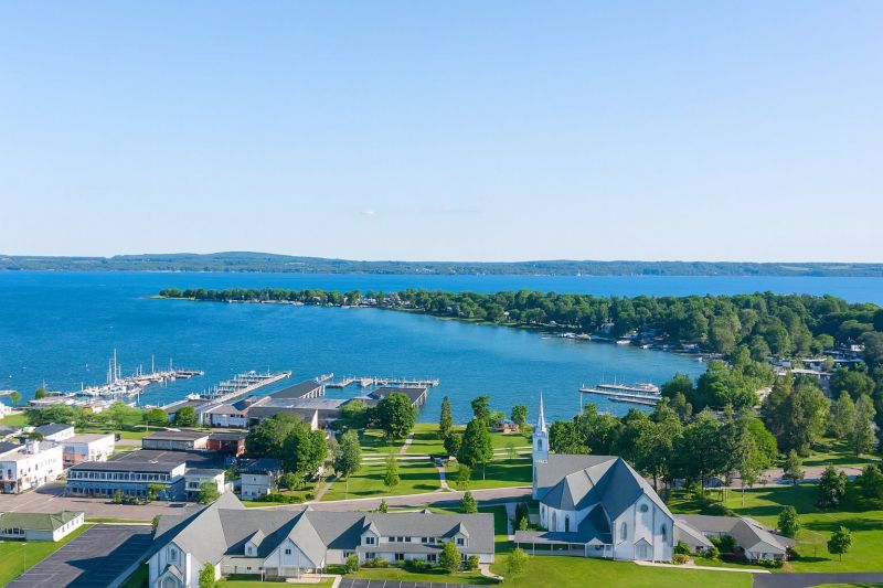 Best Tub To Shower Conversion pros in Saugatuck, MI